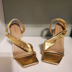 Square toe high heel sandals
